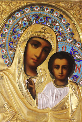 Старинная икона Божья Матерь "Казанская" с эмалью в резном киоте - фото 3