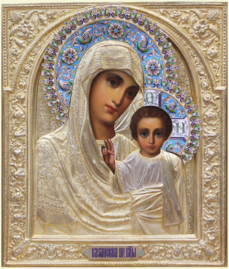 Фабрика Алексеева И.А. (1876-1912)
Антикварная икона "Богоматерь Казанская" в окладе с эмалью - фото 2