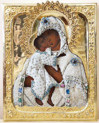 Старинная икона "Богоматерь Феодоровская" в ризе с бисером и камнями