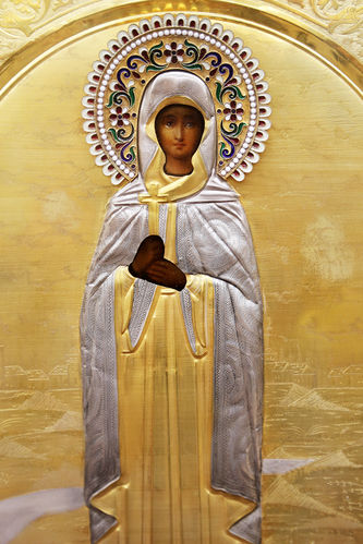 Старинная икона "Святая мученица Зинаида" в окладе - фото 2