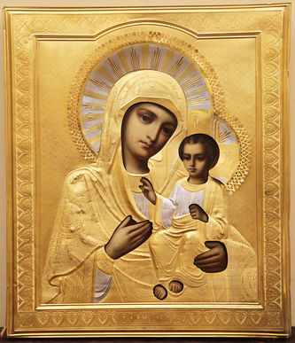 Старинная икона "Богоматерь Иверская" в окладе