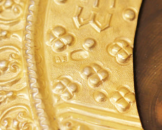 Старинная икона "Господь Вседержитель" в окладе с цветочным орнаментом - фото 5