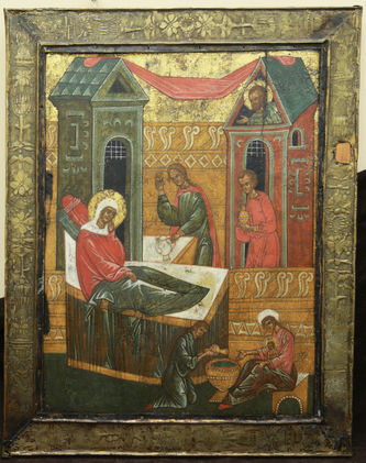 Старинная икона "Рождество Богоматери" 15 века в басманном окладе