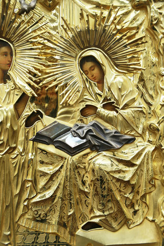 Старинная икона "Благовещение" в барочном окладе - фото 2