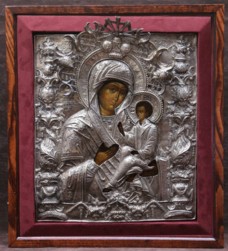 Старинная икона "Богоматерь Тихвинская" в пышном барочном окладе с вазонами - фото 4