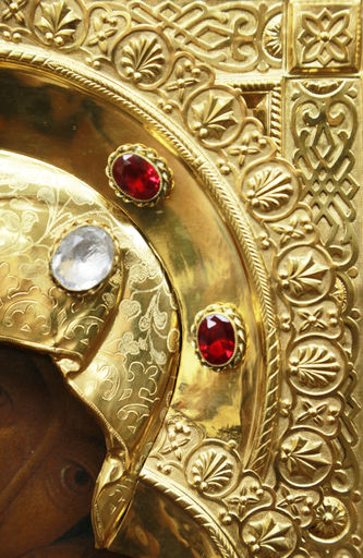 Серебряного дела мастер Григорьев Иван
Старинная икона "Богоматерь Корсунская" в окладе с камнями - фото 2