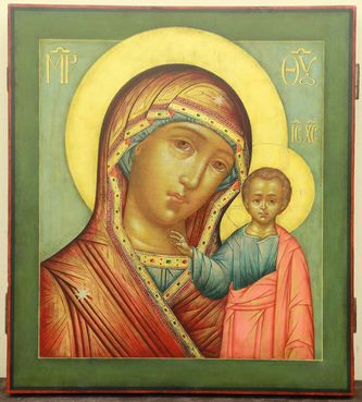 Старинная икона "Богоматерь Казанская" в рельефном окладе - фото 3